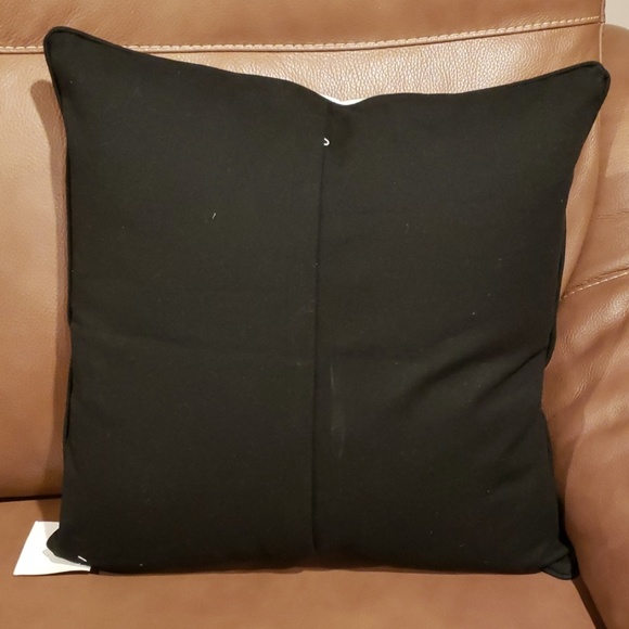 Accent graphic pillow - Picture 2 of 3